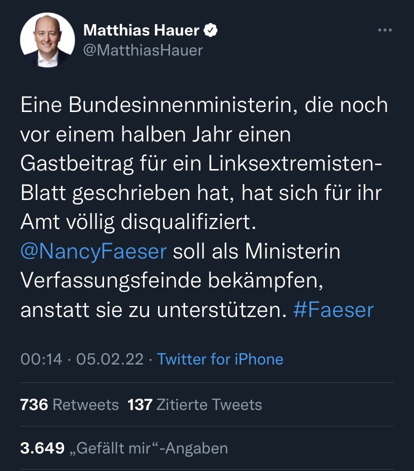 Die <a href="/vvn_bda/">Vereinigung der Verfolgten des Naziregimes-BdA eV</a> ist - wie der Name es sagt - eine Vereinigung der Verfolgten des Naziregimes, Bund der Antifaschisten und wurde von Überlebenden des Holocausts gegründet. Schämen Sie sich, <a href="/MatthiasHauer/">Matthias Hauer 🇩🇪🇪🇺</a>, auf diesen geschichtsvergessenen Zug einer rechten Kampagne aufzuspringen.