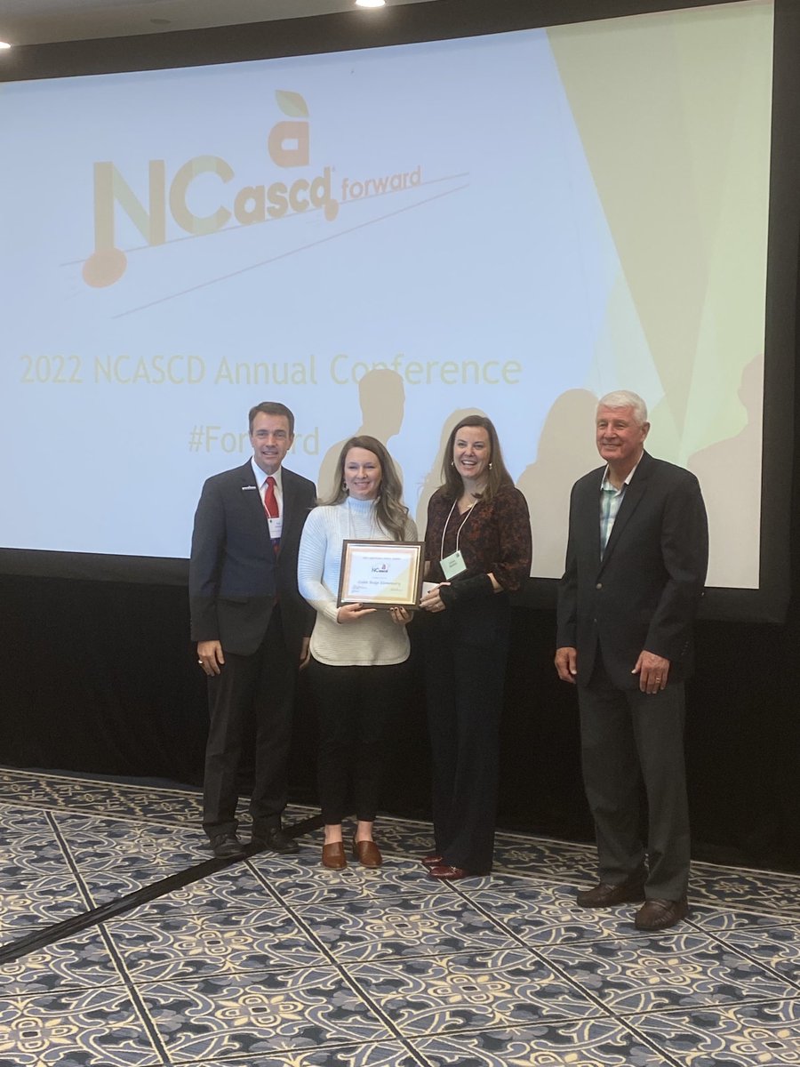 ReevesTravis's tweet photo. Congratulations ⁦@CRESpanthers⁩ Staff ⁦@DonnaBledsoe14⁩ ⁦@abm1009⁩    2022 ⁦@ncascd⁩ Lighthouse Award Winning School! #forward #joy #learningleaders https://t.co/JadGUdEFeT
