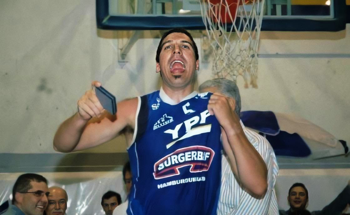 El ©️, 𝖬𝖠𝖱𝖢𝖤𝖫𝖮 𝖯𝖤𝖱𝖤́𝖹 

5️⃣ <a href="/pemar5/">Marcelo Pérez</a>