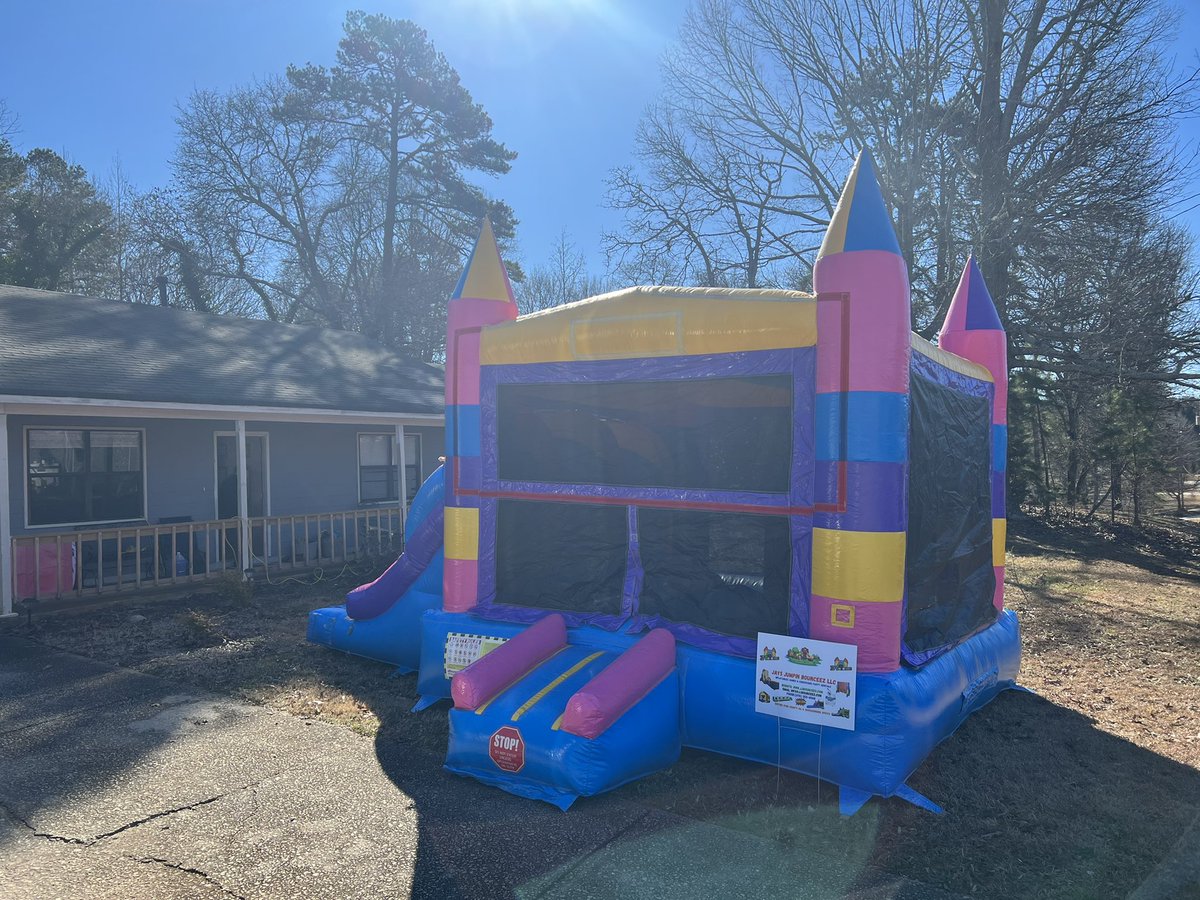 Jays Jumpin Bounceez tweet media