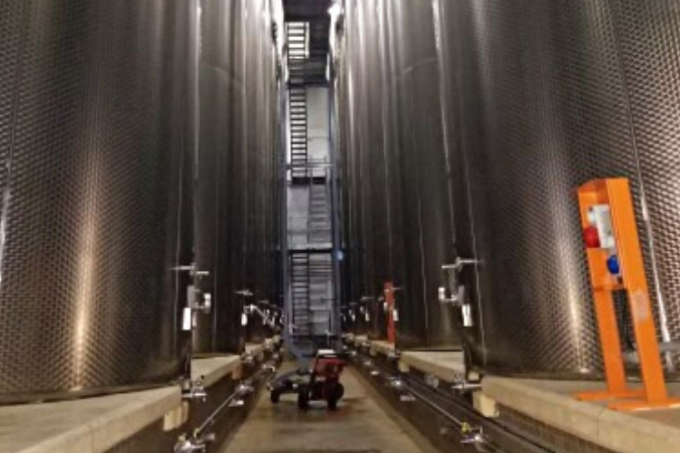 PeterIgelGroup's tweet photo. It's great to travel to our Peter Igel team in #Warsaw to see some of our wonderful juice producers. With teams across the globe, we develop relationships with high quality suppliers of agri-food products to ensure we give our customers the best-of-the-best. #Kampol #Orheivit https://t.co/tZEuU20Wnp