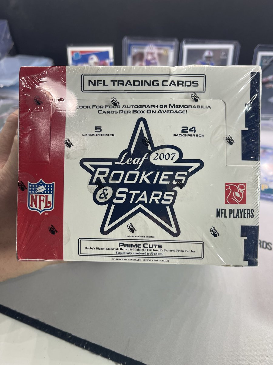 HitFactory__'s tweet image. 2007 Leaf Rookies &amp;amp; Stars - $250
2004 Fleer Traditions - $450
2015 Playbook Hobby - $100
Worlds Greatest Card Chase 52’ pack - $200

#wax #sportscards 
@HobbyConnector