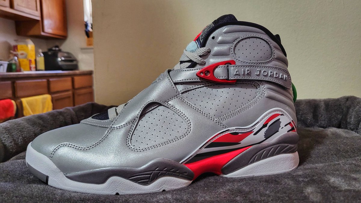 baggedwaddy's tweet photo. Today I was able to add my grail to my collection! 

Brings back so many memories!

#sneakerhead #BHMKOTD #retro8 #sneakers https://t.co/143eHcqTTS