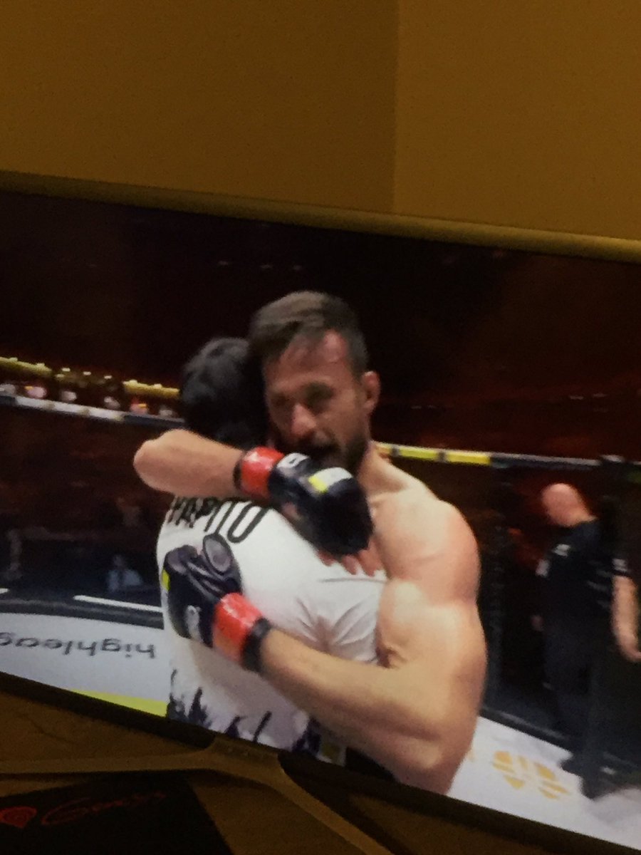 PiotreeK14's tweet photo. EZ FOR PASHA!!!! #teambiceps https://t.co/h0qnV9YVYZ