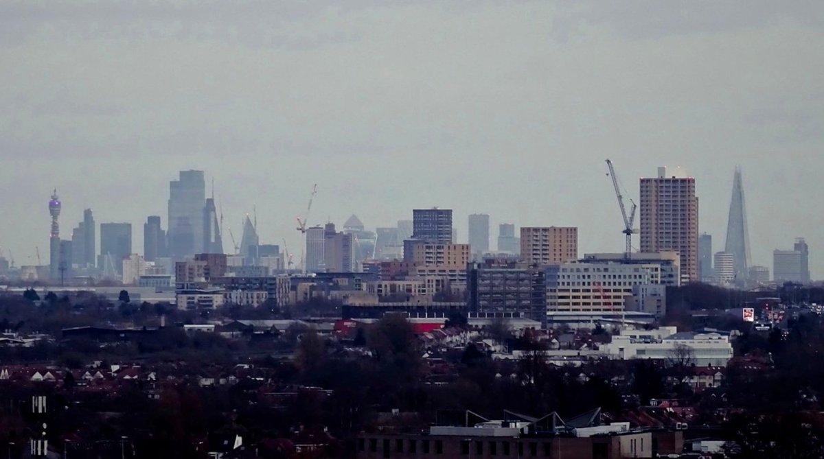 nomadicmark's tweet image. I went to a hill near London and took a photo.