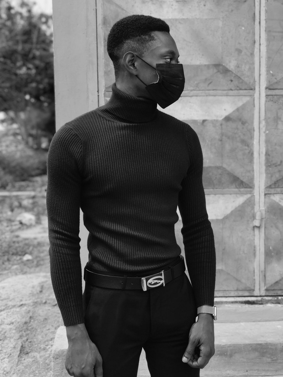 Kobpascal's tweet photo. May we have the guts to post our pictures on twitter whenever we feel like 🖤 🥷 https://t.co/3j7g1bgd1S