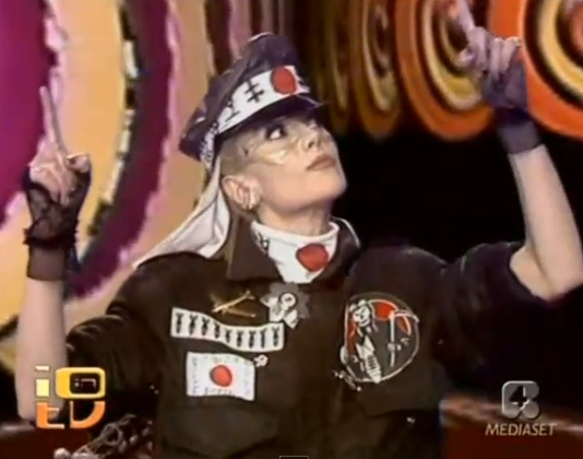 spleenaffogato's tweet photo. Flashback di un passato mai vissuto #Sanremo2022 https://t.co/uF5gHSDRiV