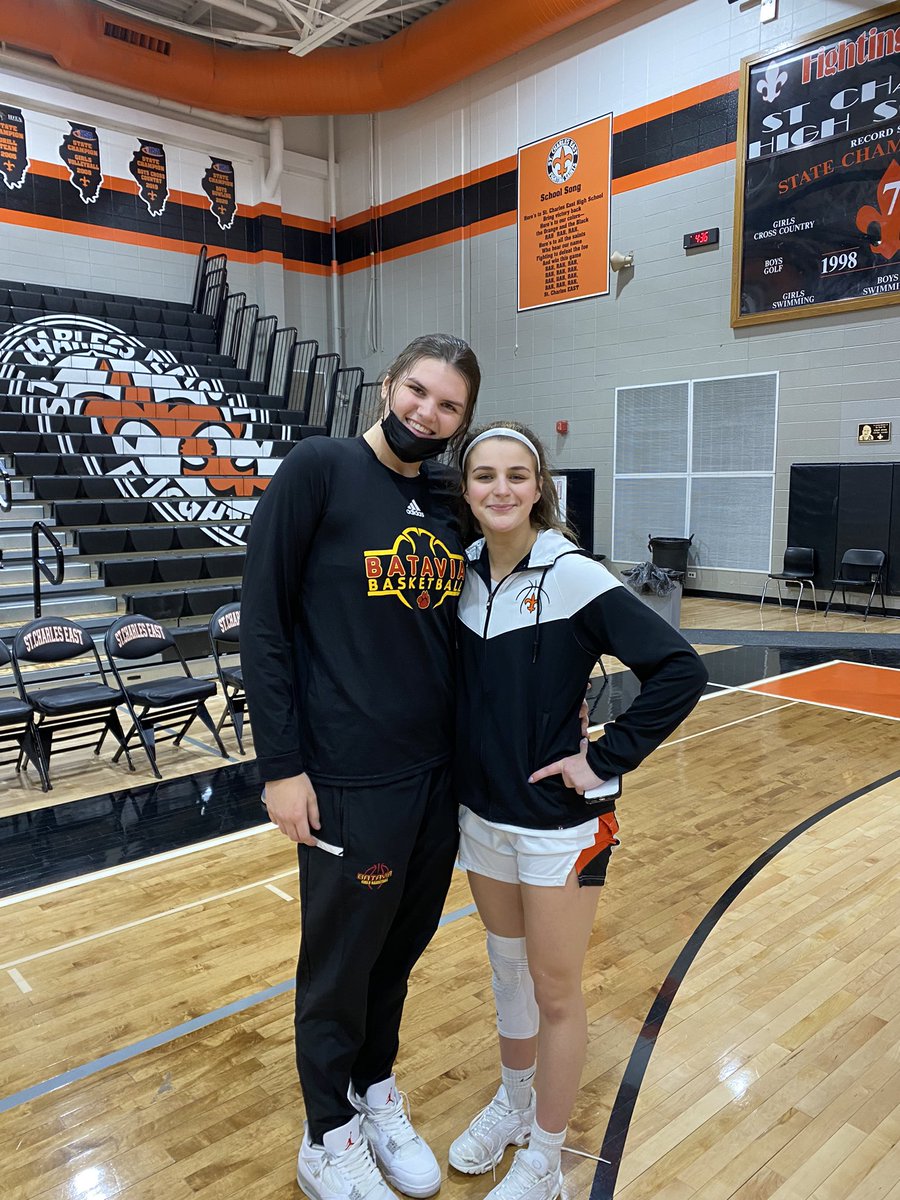 St. Charles East Girls Basketball tweet media