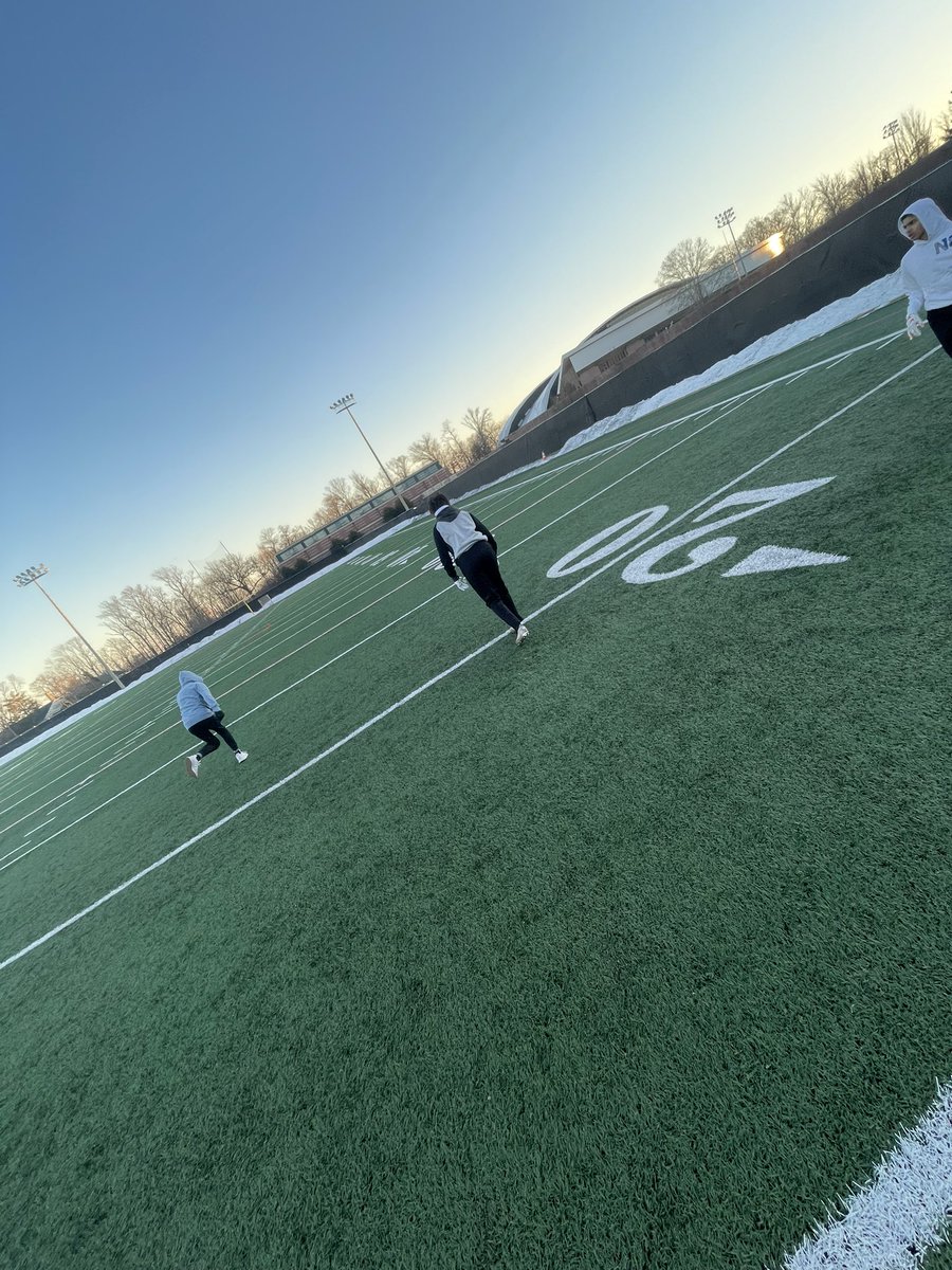 Had a great time working with <a href="/LandenDikker/">Landen Dikker</a> and rising freshman today‼️ Great group that is willing to work hard‼️‼️ <a href="/MikeBellamy50/">MIKE BELLAMY 4.5⭐️ LS (KOHLS)</a> <a href="/aleksjern/">Aleks Jernigan</a> <a href="/FootballMonty/">Zoran Milich</a>