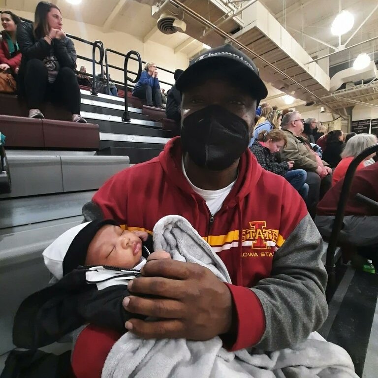 MAYHEM319's tweet image. Last night, was Blessed to watch my youngest child score her 1,000th point, as well as hold my Grandson for half the Game. Although the outcome wasn't what we wanted, the Memory will forever be priceless! The best night Ever. Team Williams! Williams Gang!!