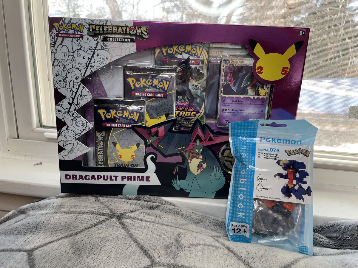 zPapiYT's tweet image. 🎉GIVEAWAY TIME!🎉 To celebrate Legends Arceus, let's give some stuff away! One winner will receive a Celebrations Dragapult Collection box AND a NanoBlock Garchomp set! 

1. Be following + Retweet this post!

(US only must be 18+ or have parent permission)
Winner picked Feb. 19
