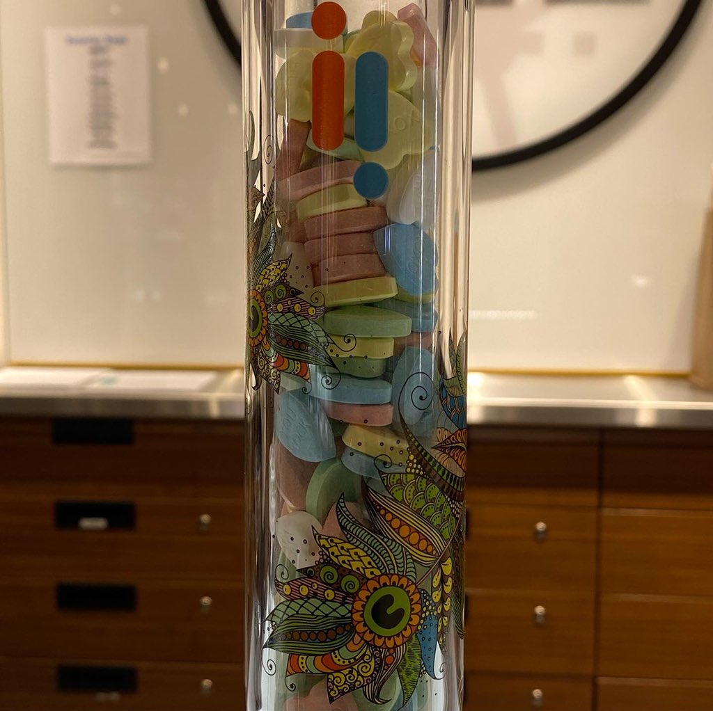 FlintAndEmbers's tweet photo. 💝V-DAY CONTEST💝
Guess how many heart candies are in the bong for a chance to win the bong
Contest rules are easy:
❣️Visit us in store (no purchase necessary)
❣️ Enter your name + number with your guess on the back of ticket
❕in-store contest only❕ https://t.co/Zc3IxODZCd