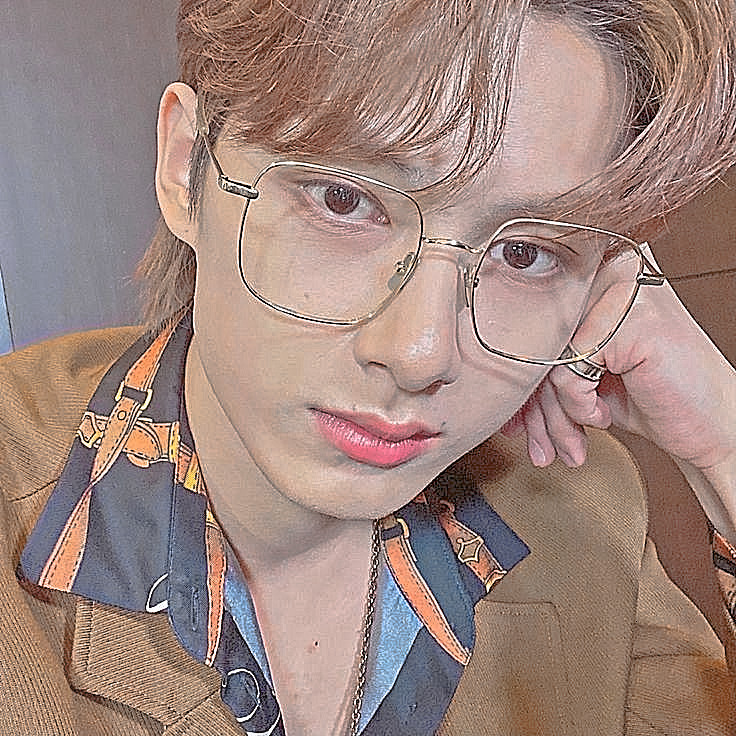 MrKimCeo's tweet photo. damn i love you fuvking much. https://t.co/zQHIduUj2q