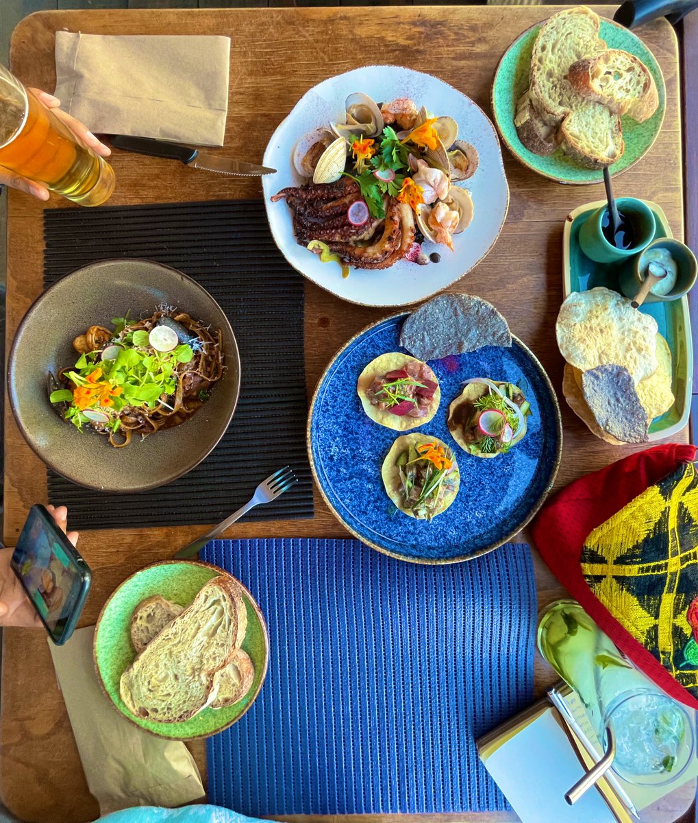 oaxacaes's tweet photo. En esta increíble tarde, estoy feliz de haber escogido “La cevichería” para comer… #Oaxaca es tan versátil que sabe ganarse un lugar en todo 😍 https://t.co/KsRA6wHj89
