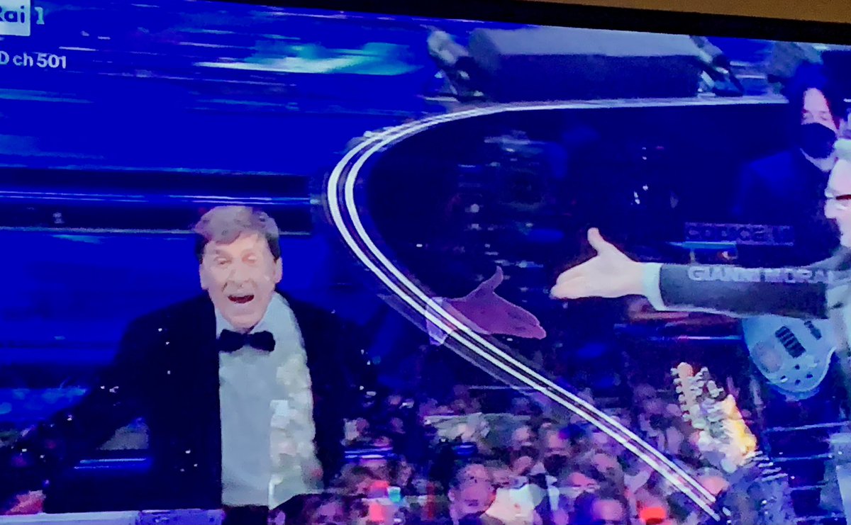 _G_L_B's tweet photo. La musica di @lorenzojova 
La voce di @morandi_g
La direzione di @moussetofficial 

A #Sanremo2022 la musica diventa dinamite!! @stebacs 
🧨🧨🧨 💥💥💥🎵🎶🎵 🥁🥁🥁💖💖💖🔝🔝🔝🍀🍀🍀👏👏👏 https://t.co/sdpts4OD7w