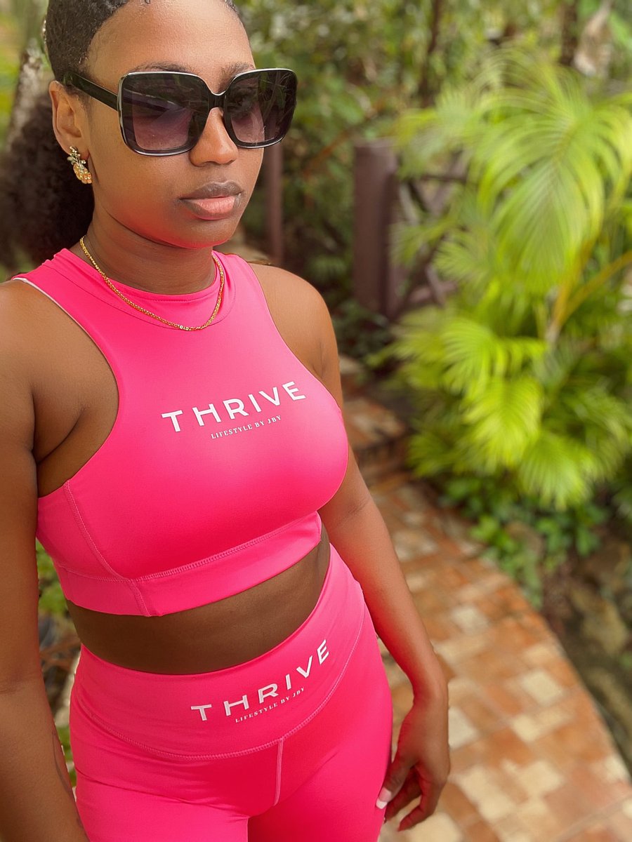 dose_soul's tweet photo. If Thrive by JBY’s athleisure wear don’t inspire you to hit the gym, I don’t know WHAT will 😝. 

The quality is impeccable and you can get 15% off using my discount code “Jovan15” on the website https://t.co/ZuIWAp3k2T. 

Or just pop by in store at their Pier Park location. 

😘 https://t.co/Nrz7kfwgp1