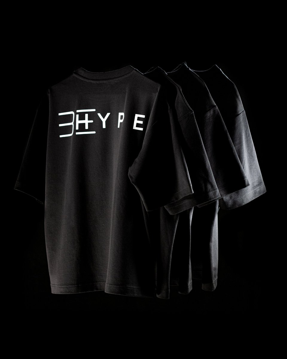 behype_nft's tweet photo. Here are some shots for our merchandise for Holders !

Quality over quantity has been our guideline through this whole process, and that is the reason why we have chosen the best materials and designer to come up with this quality merch. 

BeHype everywhere ! 🔥🔥 https://t.co/dmVglH64x0