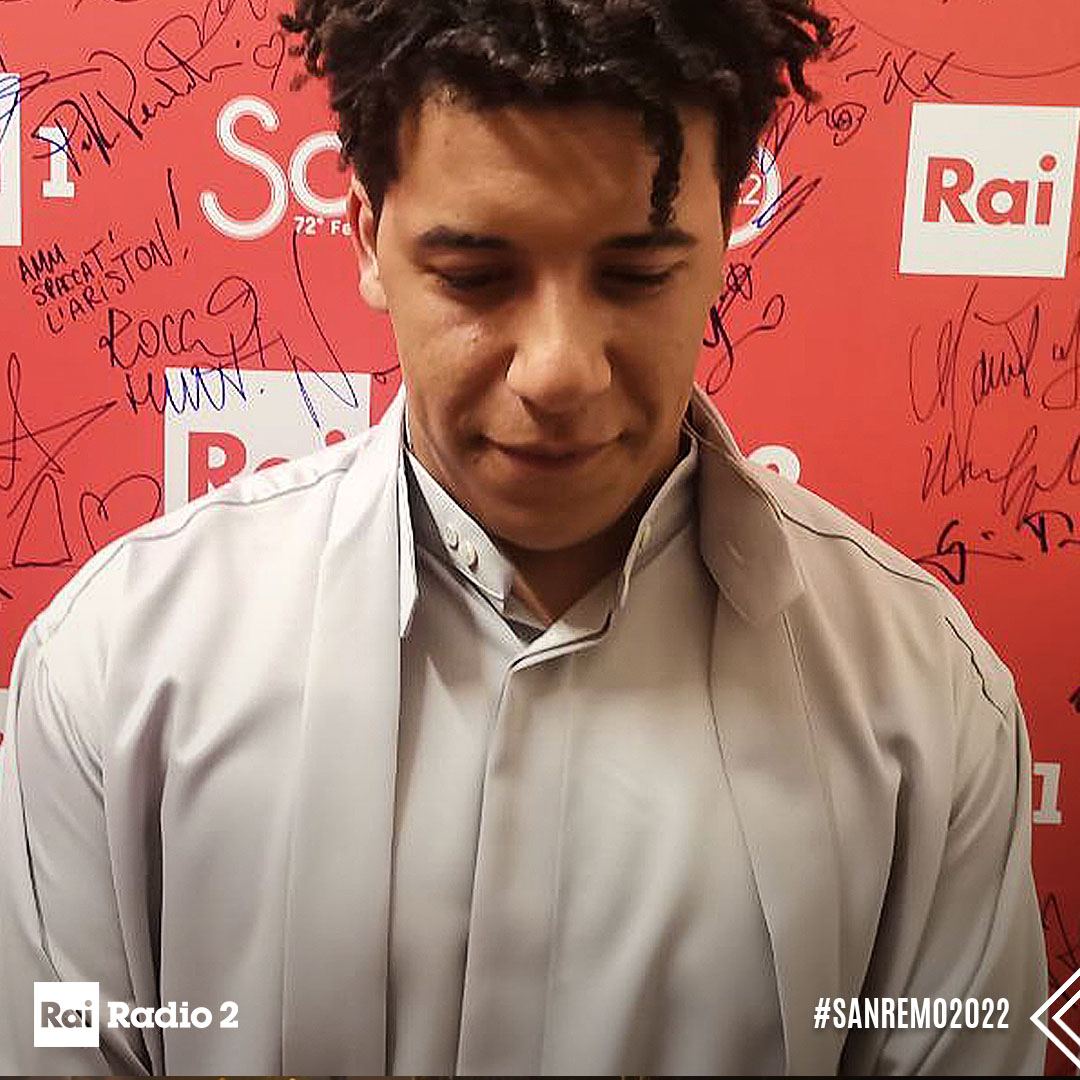 «È stata un'edizione pazzesca. Sono sta-onorato.»

#Yuman nel backstage di #RaiRadio2 dopo l’esibizione al Festival di <a href="/SanremoRai/">Festival di Sanremo</a> ➡ bit.ly/Radio2-intervi…

#Sanremo2022 <a href="/RaiPlay/">RaiPlay</a>