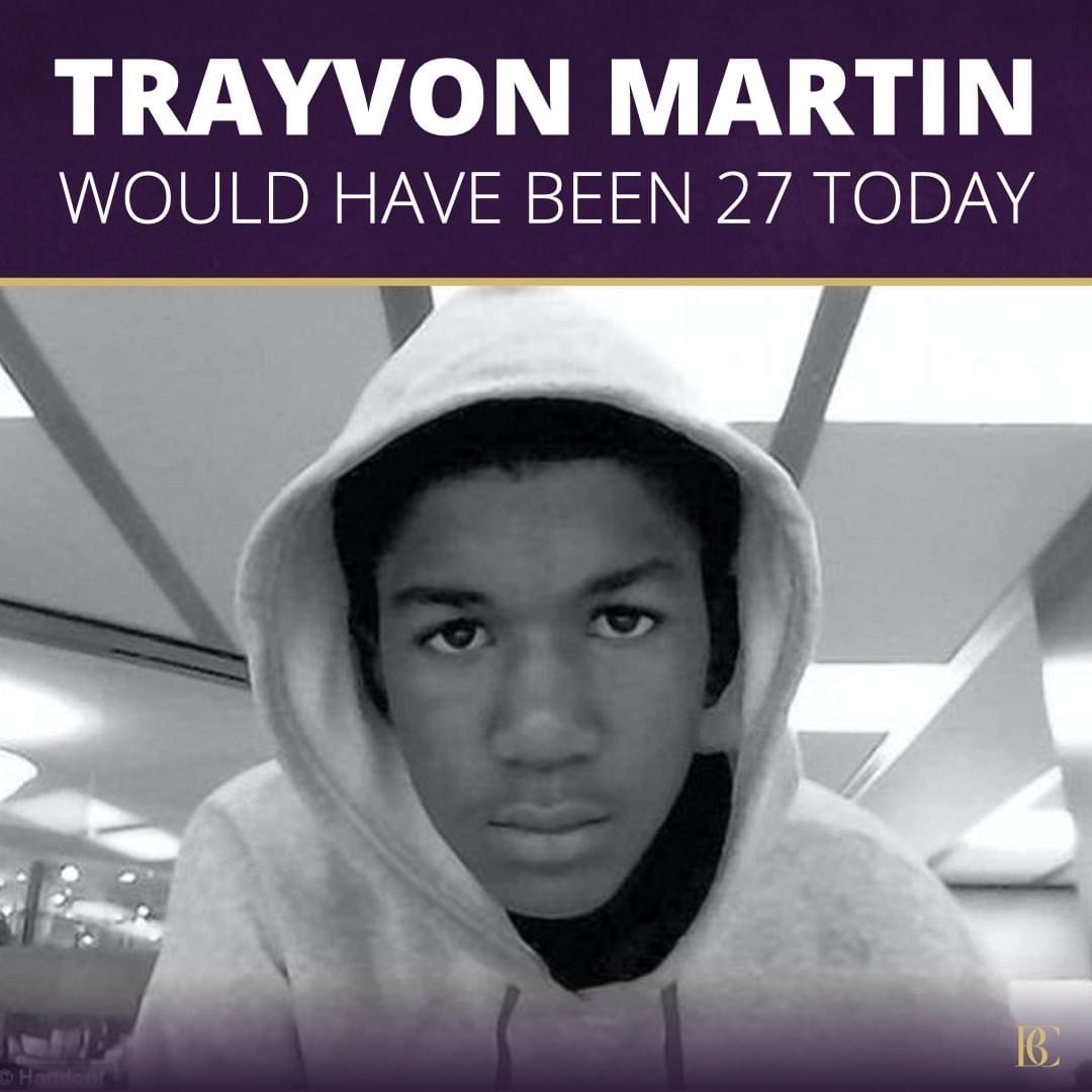 GlobalBlkCol's tweet photo. Happy Heavenly Birthday to our brother Trayvon Martin - he would be 27 today. Peace, Love and Blessings to his family always. #ProtectBlackLives ✊🏽✊🏿✊🏾✊🏽 https://t.co/GQXKa3pRN0