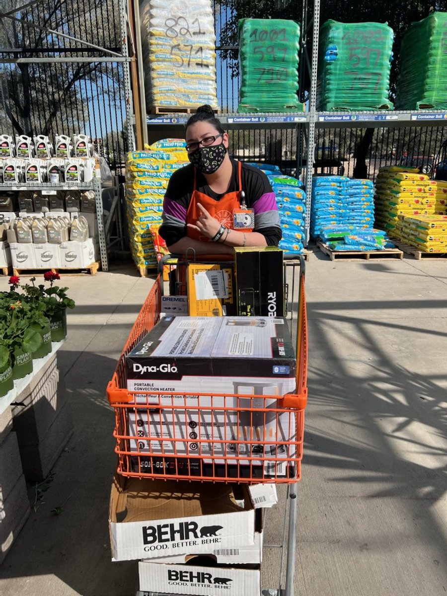 Way to go cashier Kat for this amazing recovery! @THD470_Micaela <a href="/AnnieH_HD/">Annie Hernandez</a> @0470_ColinASDS <a href="/michael_fraioli/">Michael Fraioli</a> <a href="/KimHD_ASDS/">Kim</a>