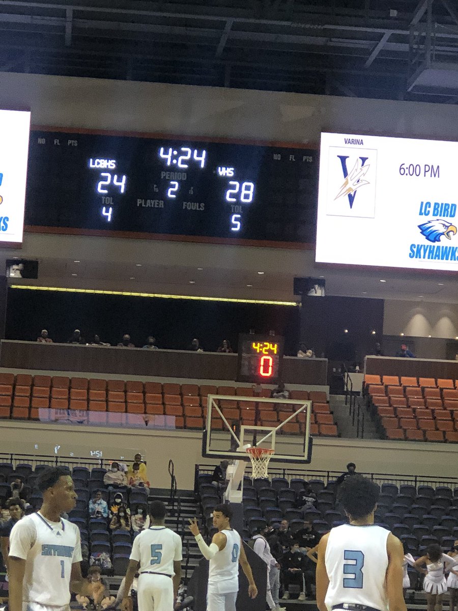 ATEAM56598677's tweet photo. Varina takes the lead with 4 minutes left in the half —@VAeducatorDAT @AthleticsVarina https://t.co/EIa4UAWPvR