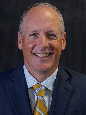 IntoPitt's tweet photo. Quick #johnbecker (Vermont) update: he’s 18-4 overall on the season and 10-0 in conference (undefeated at home). Guy can flat out coach. https://t.co/htSwXcOdIC