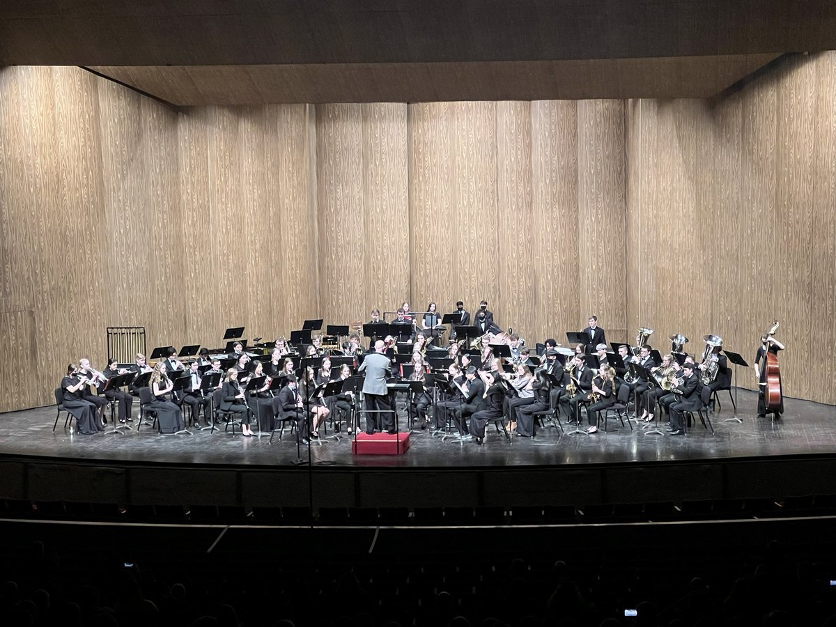North Scott HS Band tweet media