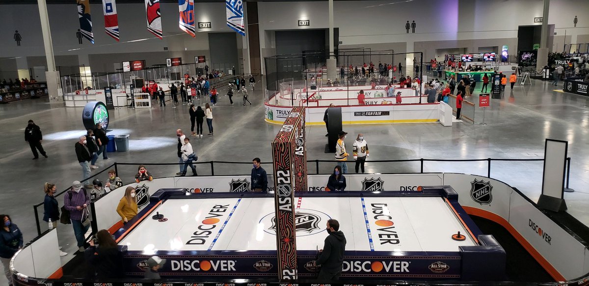 BizNasty2point0's tweet photo. Who’s staying in town after the All-Star Game? I’m still here. 

Tomorrow I’m gonna head to the @Discover All-Star Experience at the Las Vegas Convention Center starting at 11:00a. I’ll be hanging out &amp; playing some Air Hockey. #DiscoverNHL #ad https://t.co/orjv6QhZ6U