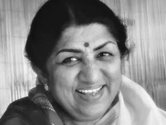 SheThePeople tweet media