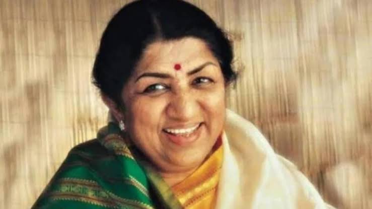 pritesht04's tweet photo. End of an Era
Om Shanti 🙏
#LataDidi #nightingaleofindia 

नाम गुम जाएगा
चेहरा ये बदल जायेगा
मेरी आवाज़ ही पहचान है 
गर याद रहे
#LataMangeshkarrip
#nightingale https://t.co/9FmnNi3baE