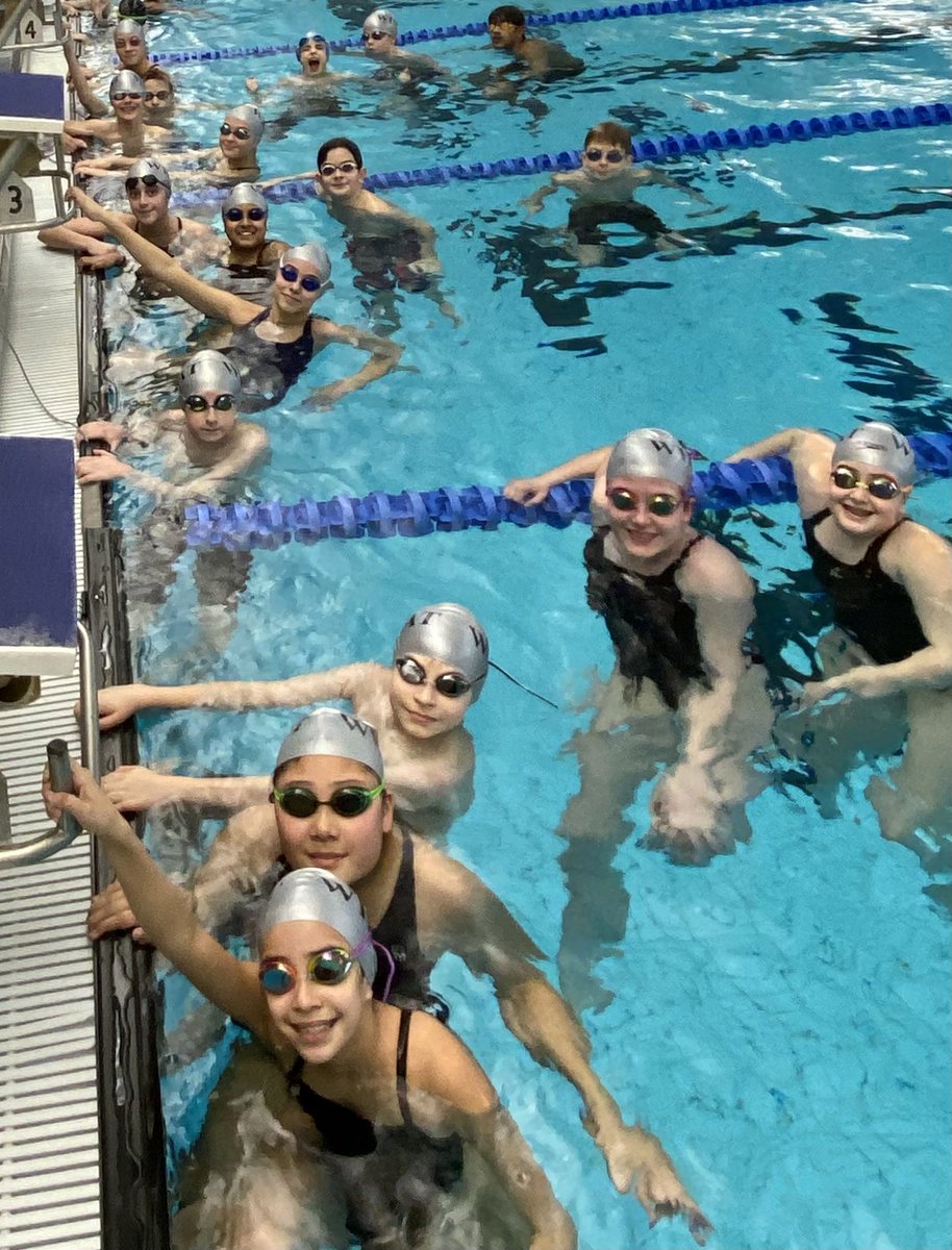 WHATSWIM's tweet image. Coach Jim warming up the WHAT swimmers for the Saturday session!!!