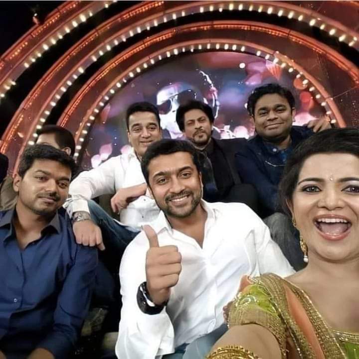 Gopinat64292711's tweet image. Memorable sweet selfie... 🤳😍
 ❣️With❣️
Handsome, Charming😘
#Suryasivakumar... 💝💝
@Suriya_offl 
#EtharkkumThunindhavan