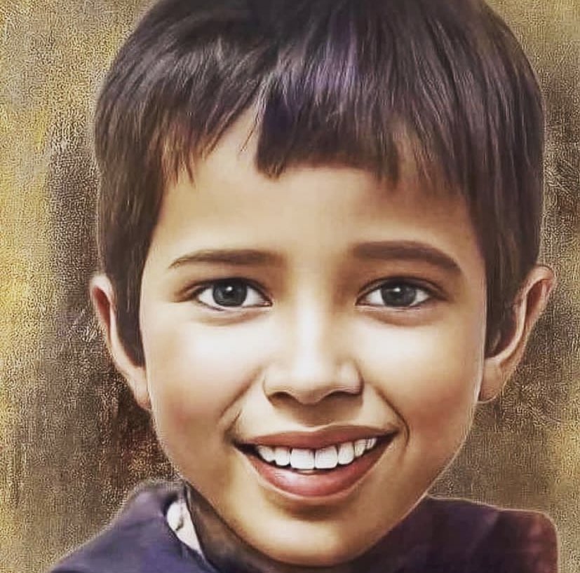 اللهمـ أجعله فرطاً لِـــ والديه وذخراً وسلفاً وأجراً، اللهمـ ثقل به موازينهما، وأعظم به أجورهما، اللهمـ أجعله في كفالة إبراهيم وألحقه بــ صالح سلف المؤمنين، وأجره بــ رحمتك من عذاب الجحيم ، وأبدله داراً خيراً من داره، وأهلاً خيراً من أهله

#وداعا_ريان 
#وفاة_الطفل_ريان