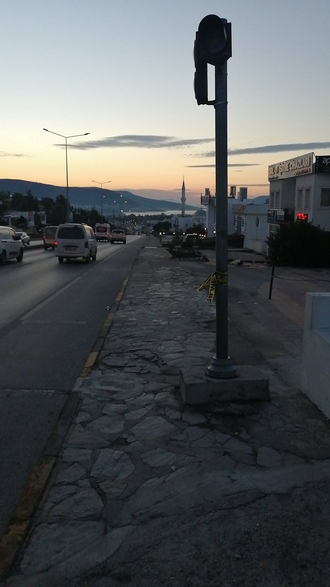 Ebesinin nikahına kadar yürüdüm açılsın gözlerin artık Celallll