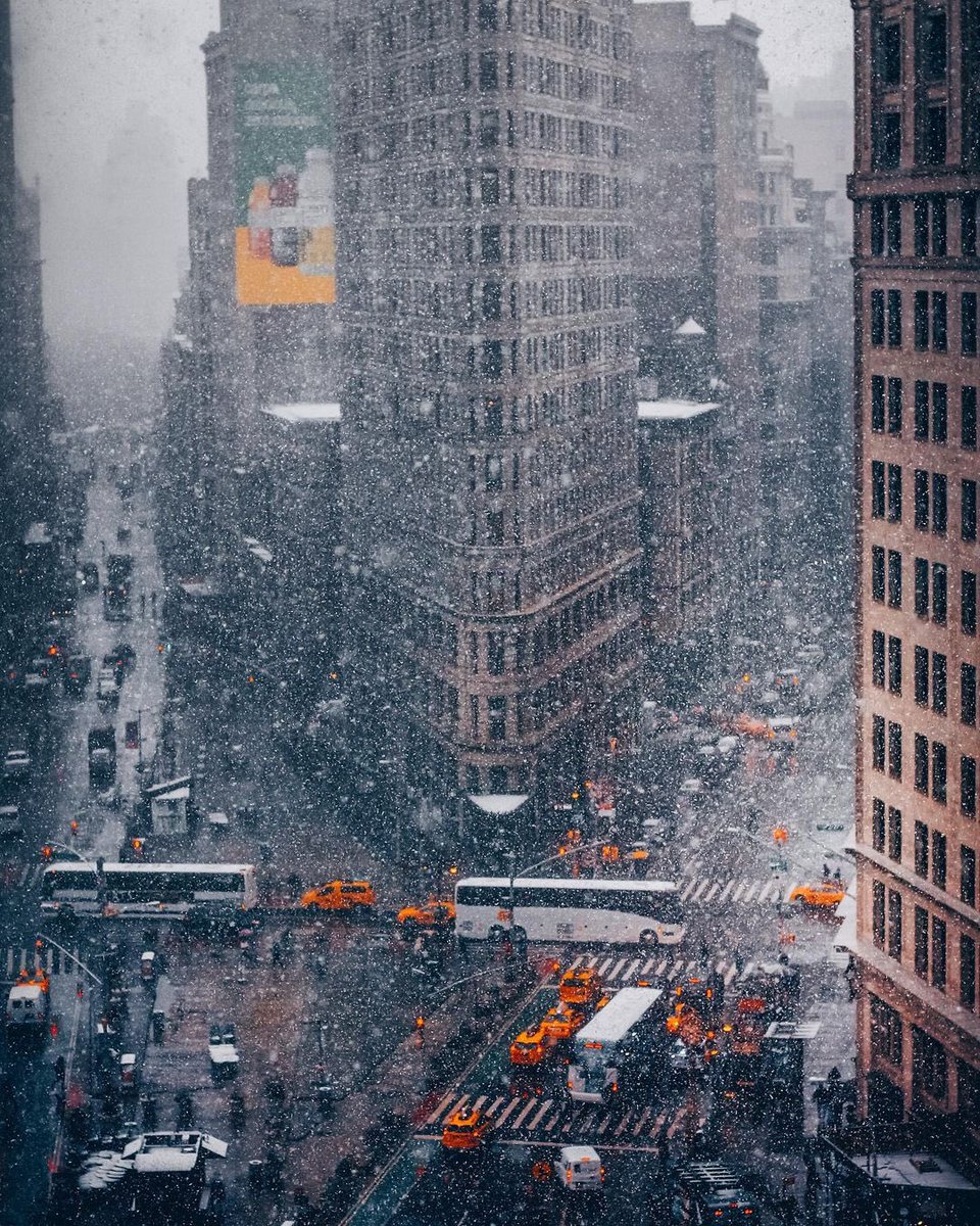 Soy_Luchick's tweet photo. A winter day in New York

Daniel Poggioli https://t.co/34CahyJQEP
