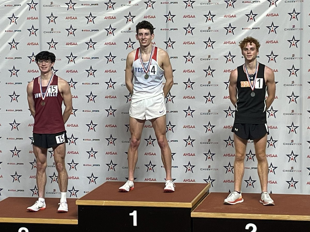 cc_joseph's tweet photo. Keep God first, trust in the process and believe in yourself. That is what I watched Elijah do this season and it paid off. 

Elijah was 2nd in the 1600. 
His team was 1st in the 4x800. 
Hoover Boys and Girls brought home 7A State Championships. https://t.co/tXCtx0GnGn