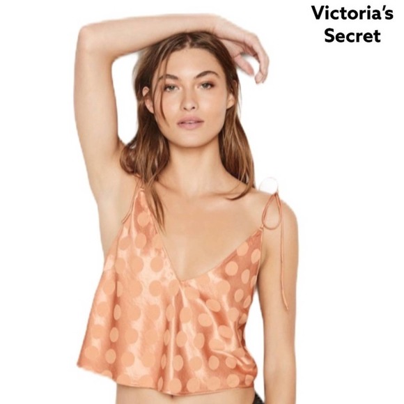 thinblueapple's tweet photo. So good I had to share! Check out all the items I'm loving on @Poshmarkapp from @URBANSEAM1 #poshmark #fashion #style #shopmycloset #objectdart #abercrombiefitch #victoriassecret: https://t.co/7FsxaF1E0A https://t.co/nW6AffHuiD