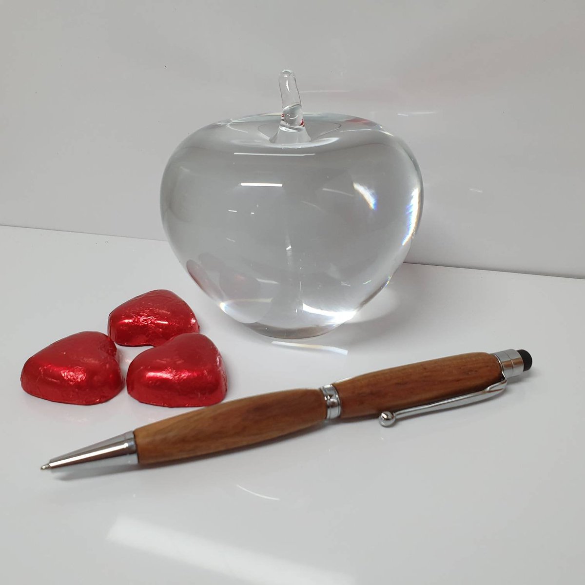 BarnMiddle's tweet photo. Handturned Wooden Pen https://t.co/a9o2mRyokl  #ExecutivePen https://t.co/nV5oh0KB3V