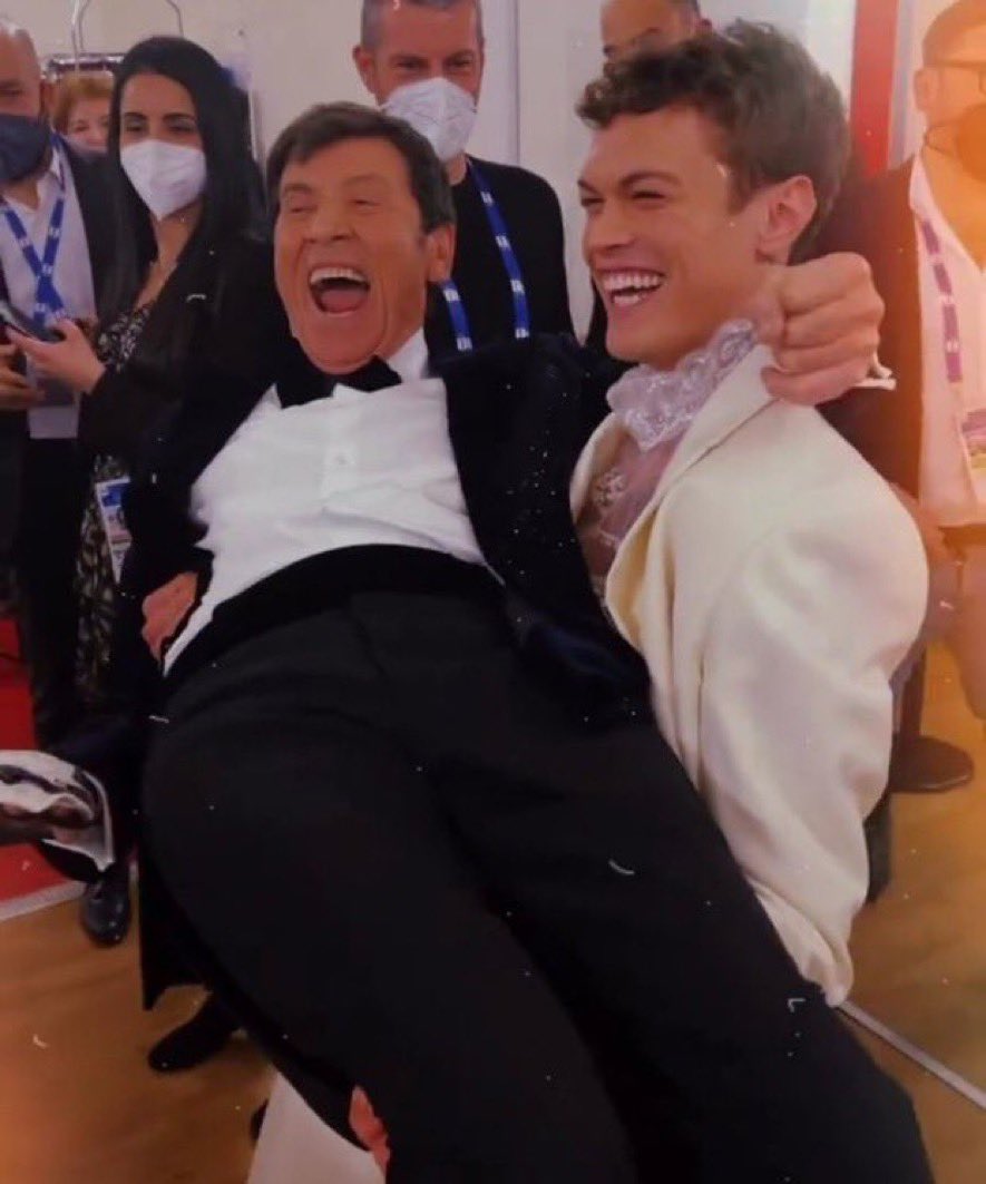 _permalosa's tweet photo. Uno dei migliori Sanremo anche a livello umano ❤️‍🩹

#Sanremo2022 #MahmoodBlanco https://t.co/jzZWdD3hoB