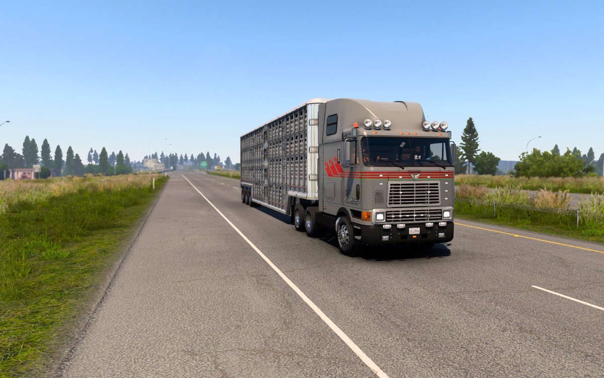 PelimanL's tweet photo. Livestock transport somewhere... 🇺🇸 ❤️❤️
#ATS #AmericanTruckSimulator https://t.co/Hqzix0ndwt