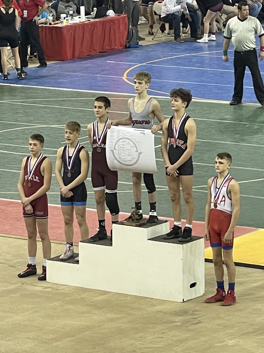 Moving up the podium 3rd place finish for 4x JH State placer Tyler Misenhimer. Congrats big man!!