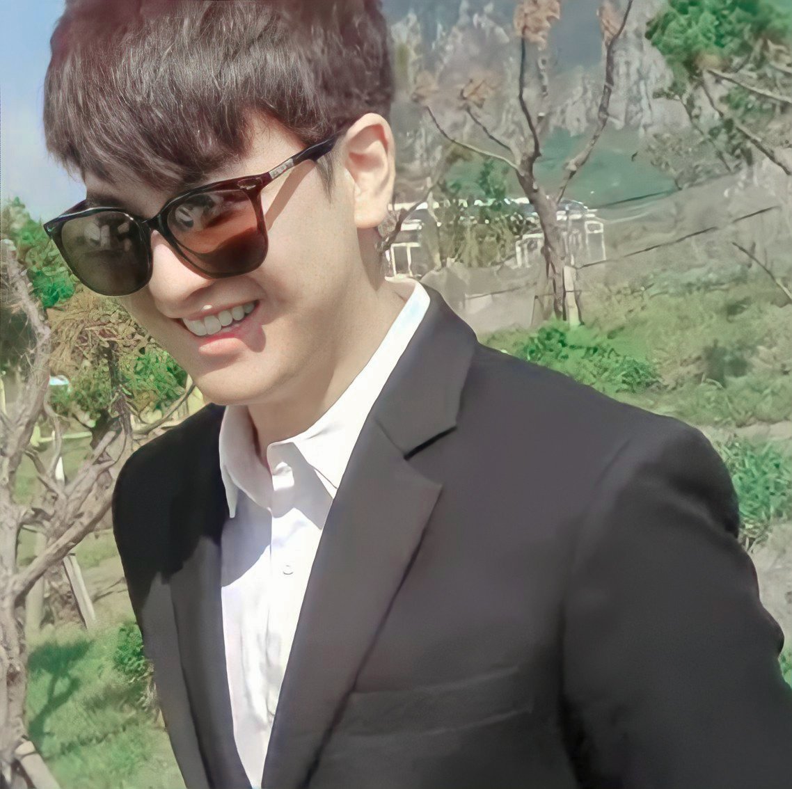 belovedchanwoo's tweet photo. goodmorning only to chanwoo handsome🥰😎 https://t.co/YyFbEx7BWN