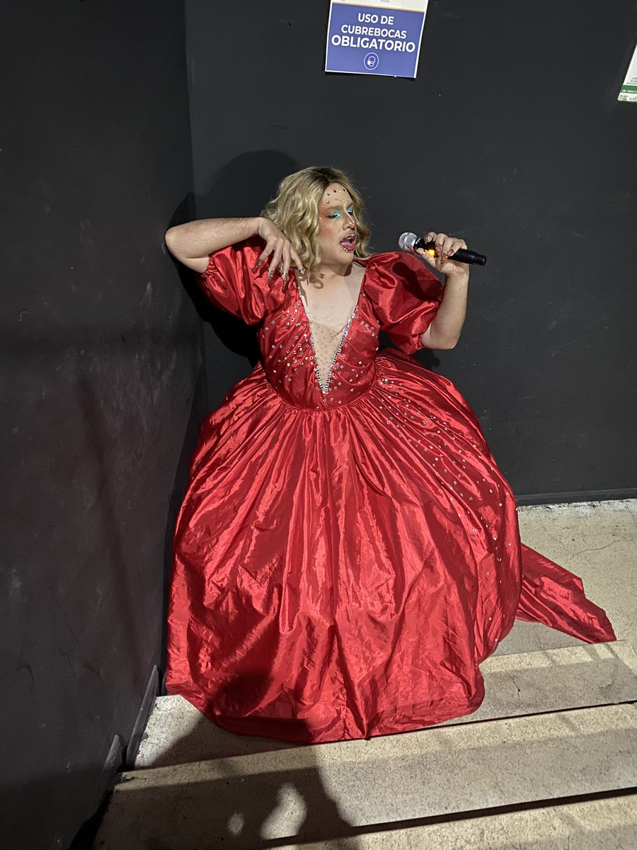 La_Gagis's tweet image. Una es bonita a su modo.