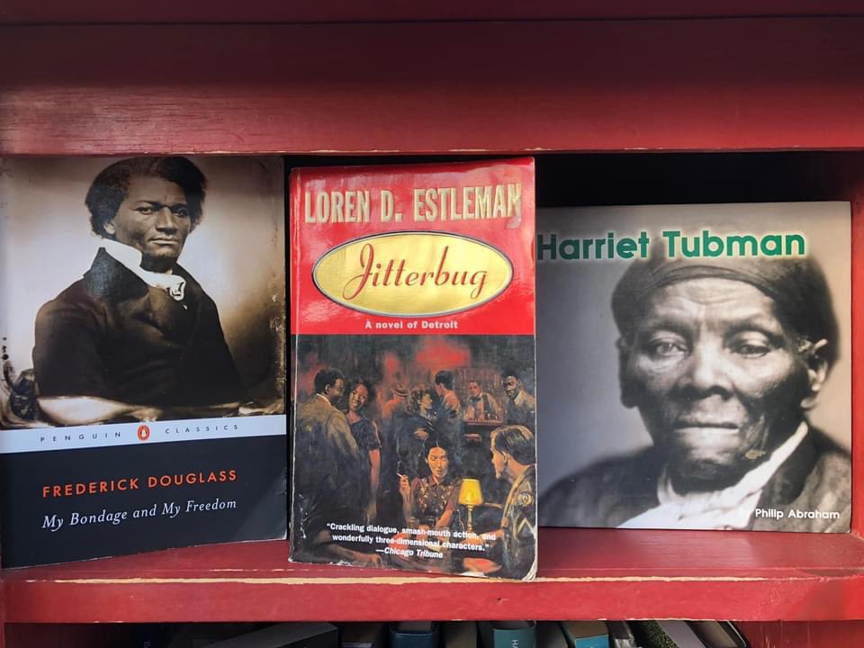 FriendsMillburn's tweet photo. Celebrating Black HIstory Month at the Taylor Park LFL! Stop by throughout February for more fabulous finds like these!

#friendsofmillburnlibrary
#friendsofmillburnlfl
#Blackhistorymonth2022 https://t.co/vIJSui9nGF