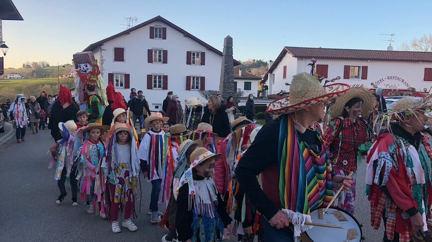 icipaysbasque's tweet image. 📷 EN IMAGES - Après deux ans d'absence, Bardos retrouve son carnaval.

#paybasque #Carnaval #Tradition 

➡️ l.francebleu.fr/4Kb