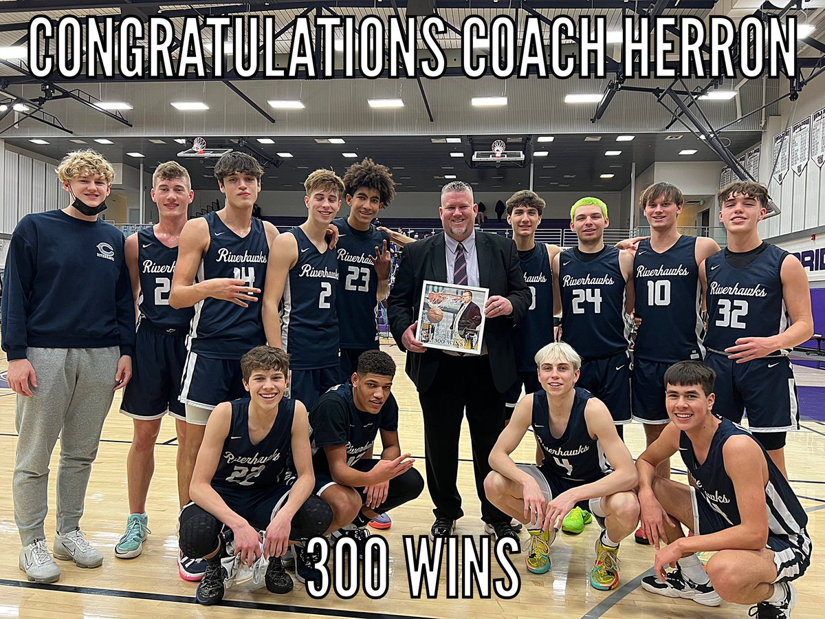 Chiawana_RHawks's tweet photo. Fitting that it happened at Pasco where coach starred as a player and coached for many years! https://t.co/qasxb5dF0P