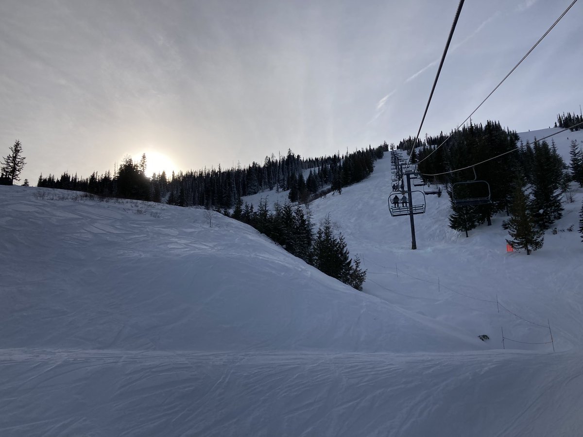 A great day for skiing at 49° North!@49degreesnorth 2 of 2 <a href="/SkiNWrockies/">Ski NW Rockies</a> #skiing #pnw #winter #booyahbamboo #skiingforall