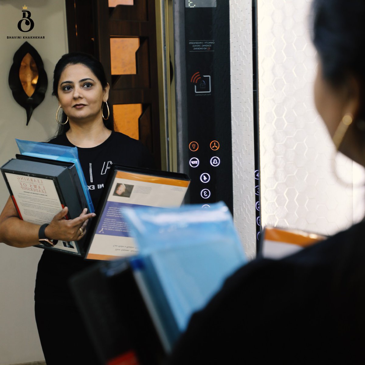 BhaviniOfficial's tweet photo. The woman I was yesterday introduced me to the woman I am today, which makes me thrilled to meet the woman I will become tomorrow.
As an entrepreneur, you must have confidence in your ability, and then be tough enough to follow through. https://t.co/ak6Z7Lpzfp