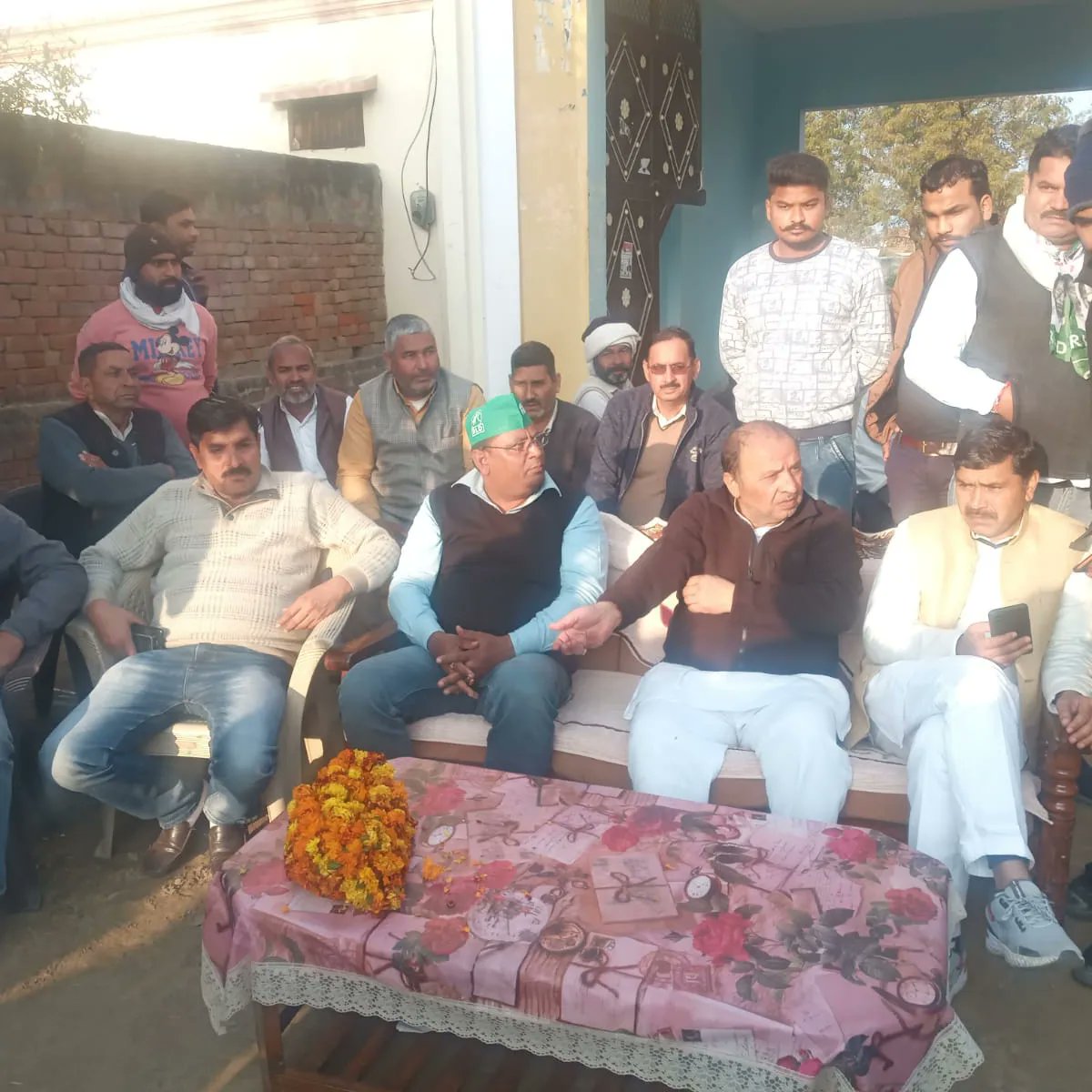 Dharmendra1531's tweet photo. आज मोदीनगर विधानसभा से राष्ट्रीय लोकदल  (गठबंधन) के प्रत्याशी सुदेश शर्मा जी के साथ भदोला  रालोद पूर्व जिलाध्यक्ष धर्मेन्द्र राठी  जी ने  मीटिंग एवं जनसम्पर्क किया।
@jayantrld @yadavakhilesh @RekhaRld @Shekhar54844185 @ https://t.co/HxcqJHw7UY