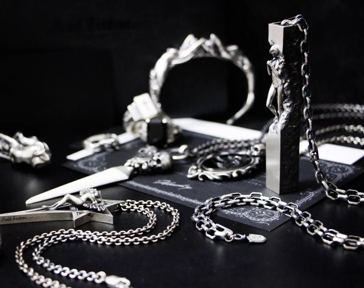 froid tiedeur フロワティエドール デザインアクセサリー刻印 𝔥 〛 on X: 